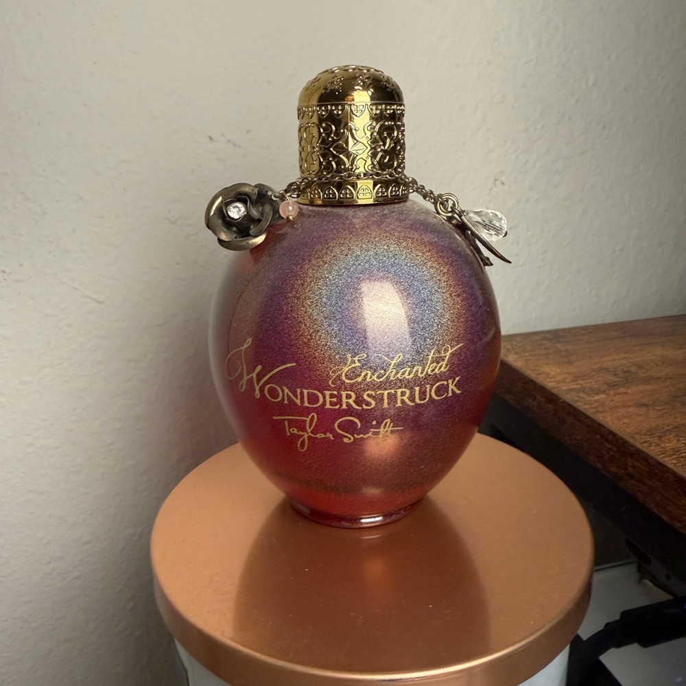 Enchanted wonder struck